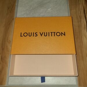 Louis Vuitton  Box